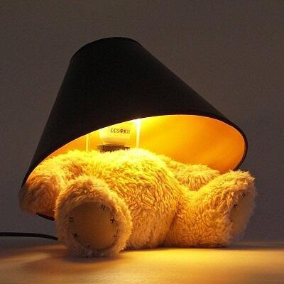 Teddy bear lamp